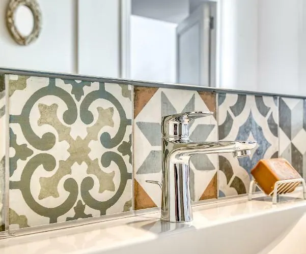 Wine Loft, Terrasse Et Vue Extraordinaire Sur La Cite Medievale *